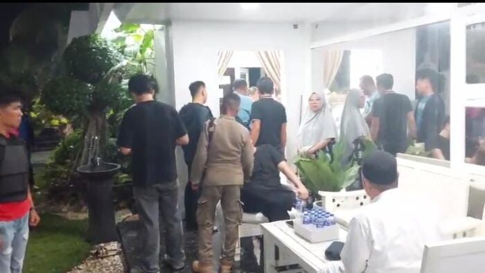 Penjaga Rumah Pengusaha Asal Lampung Thomas Riska Tewas Di Tikam Pemuda Di Duga (ODGJ)