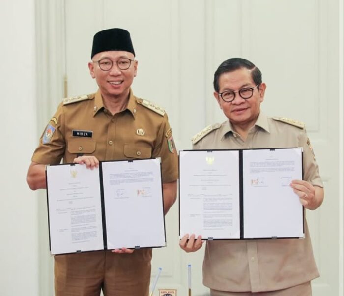 Gubernur Mirza Dan Gubernur DKI Jakarta Pramono Anung Tandatangani Kerjasama Antar Daerah