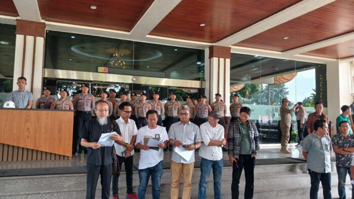 Puluhan Ormas, LSM, Media Dam Aktivis Nyatakan Solidaritas Untuk Dua Aktivis Yang Di Proses Hukum 