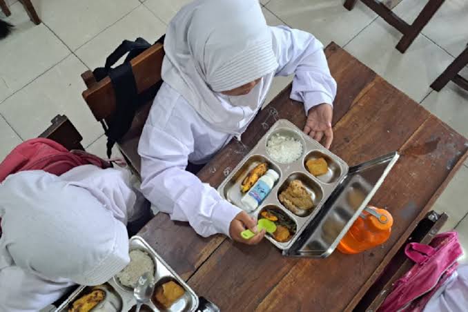 Warning !! MBG Membawa Malapetaka Di Kota Bandar Lampung 